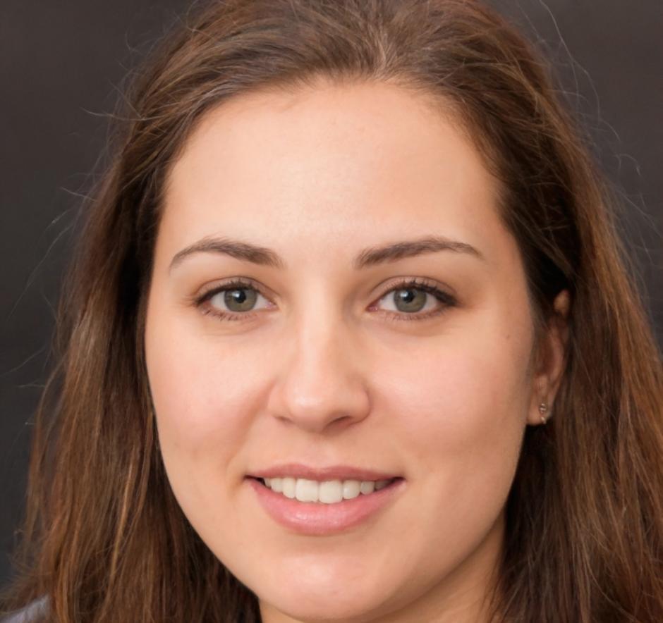 Professional headshot of Beatrice Sinclair